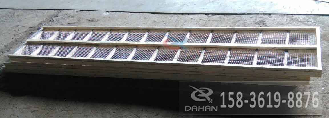 525直線振動篩木質(zhì)網(wǎng)架