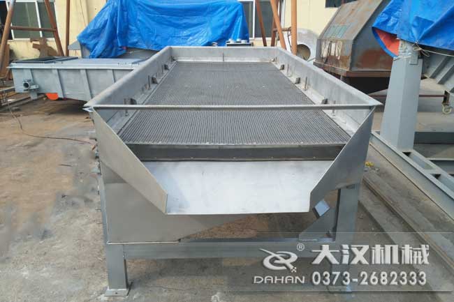 石灰粉直線振動篩 石灰粉直線振動篩